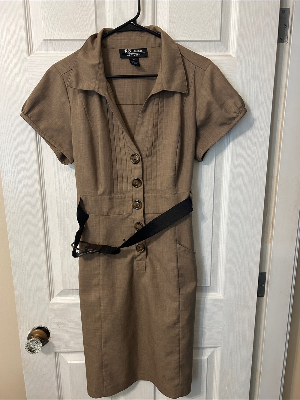 Tan Short-Sleeve snap Button Front Sheath Dress with pockets